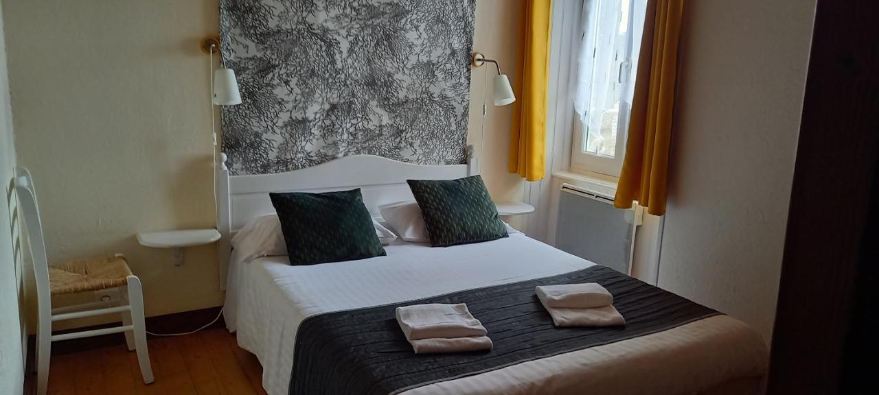 Le Relais De Launay Ploubazlanec Exteriör bild