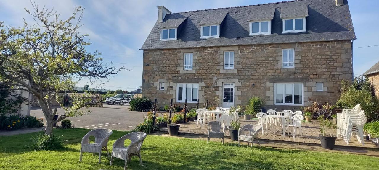 Le Relais De Launay Ploubazlanec Exteriör bild